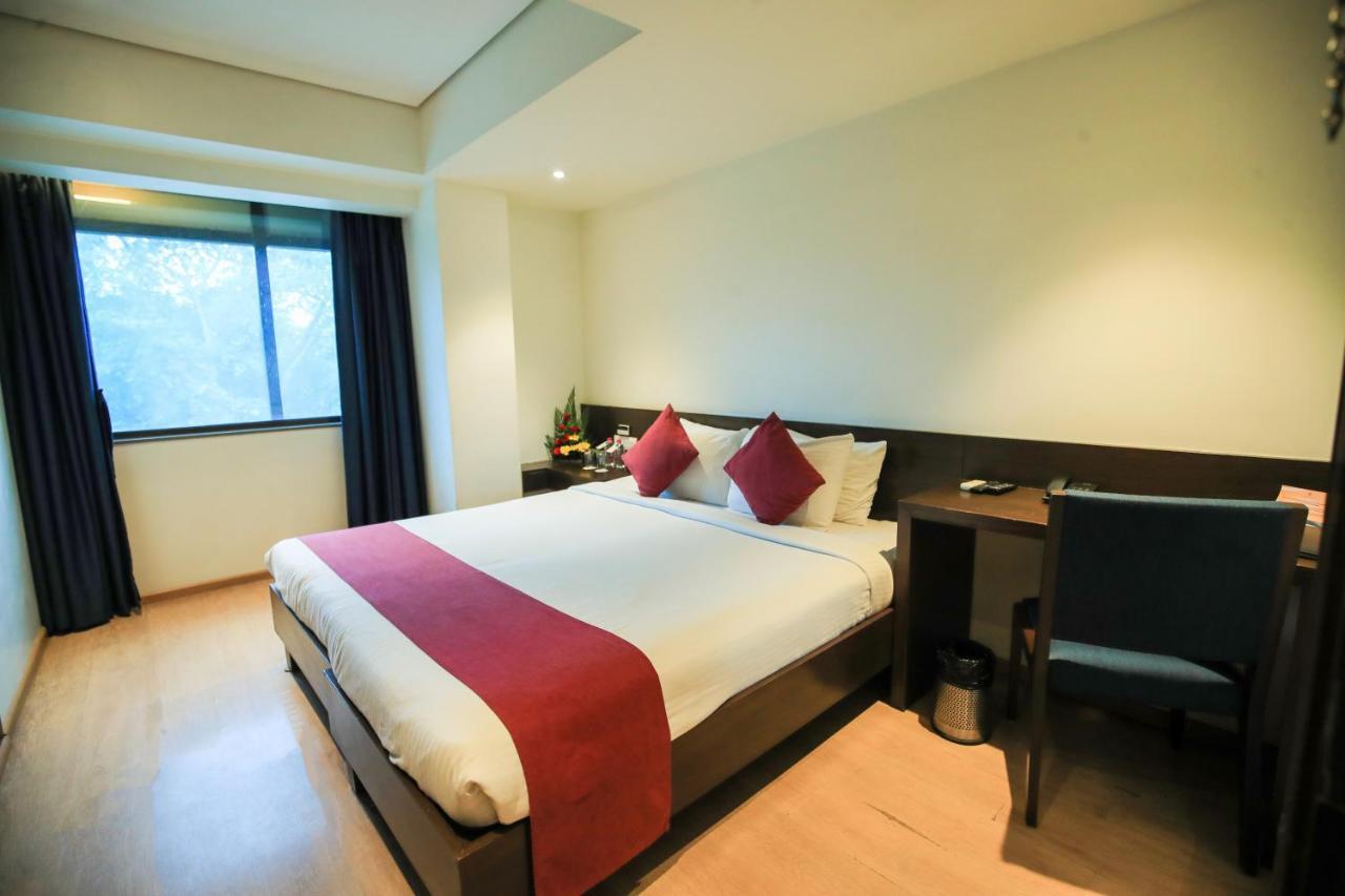Hotel German Palace Near To Airport Gandhinagar Dış mekan fotoğraf