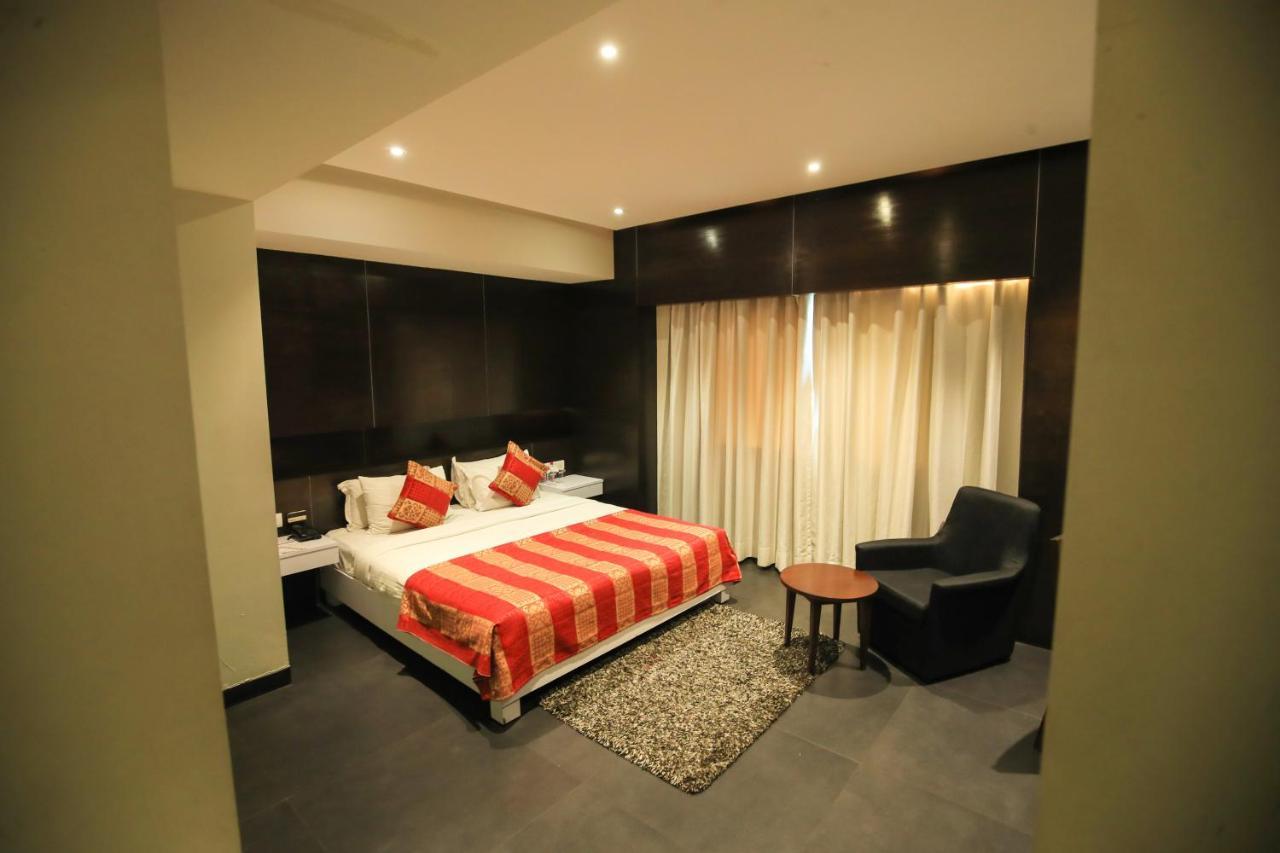 Hotel German Palace Near To Airport Gandhinagar Dış mekan fotoğraf