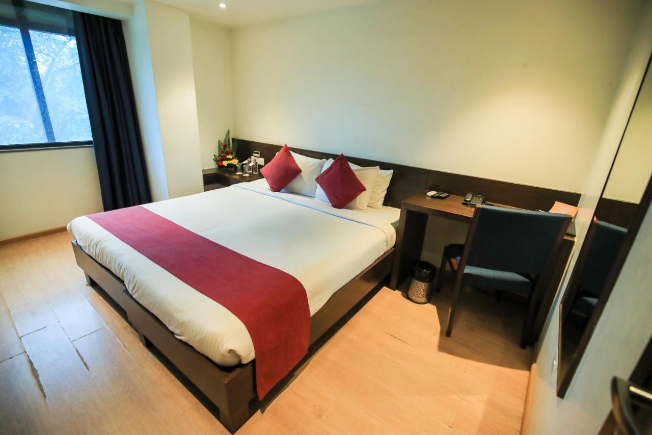 Hotel German Palace Near To Airport Gandhinagar Dış mekan fotoğraf