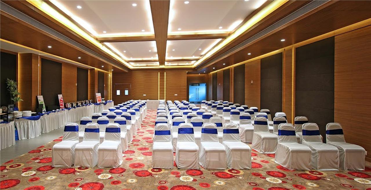 Hotel German Palace Near To Airport Gandhinagar Dış mekan fotoğraf