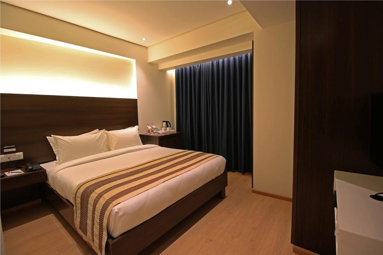 Hotel German Palace Near To Airport Gandhinagar Dış mekan fotoğraf