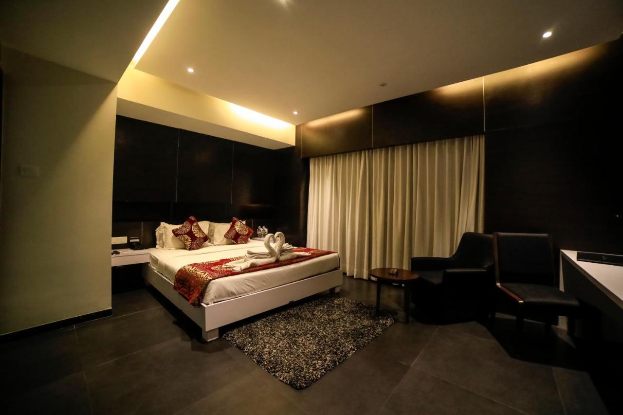 Hotel German Palace Near To Airport Gandhinagar Dış mekan fotoğraf
