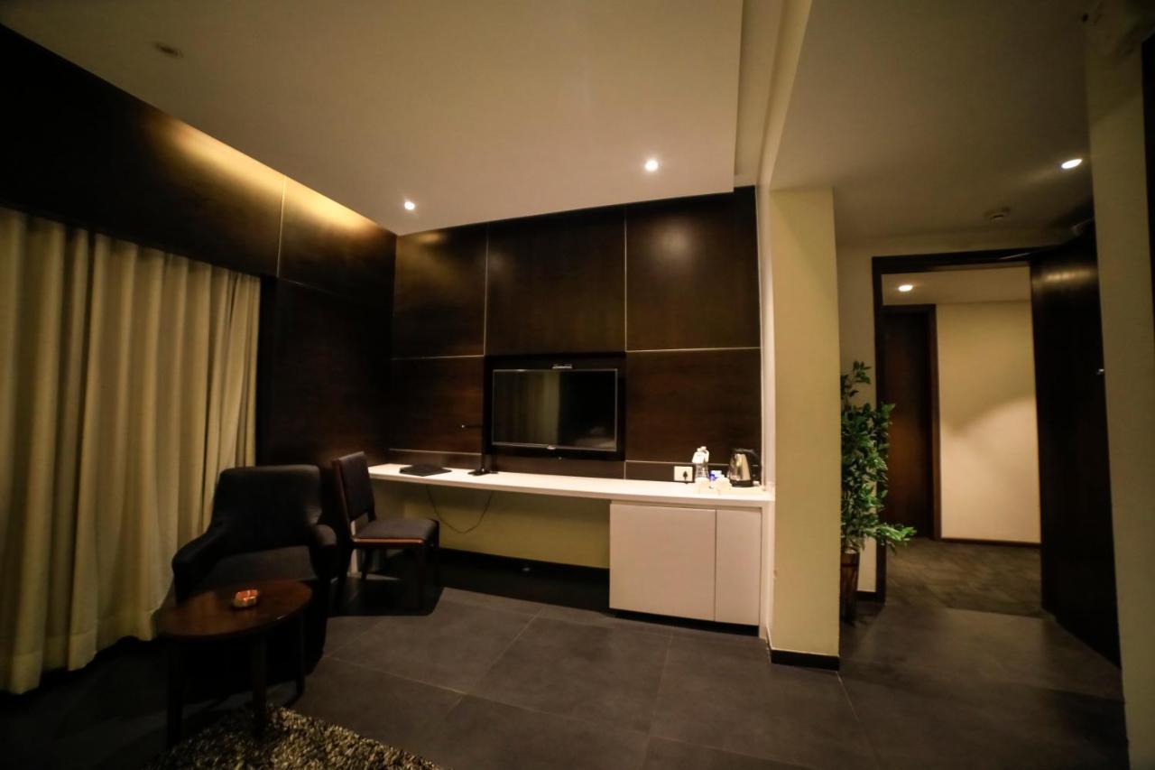 Hotel German Palace Near To Airport Gandhinagar Dış mekan fotoğraf