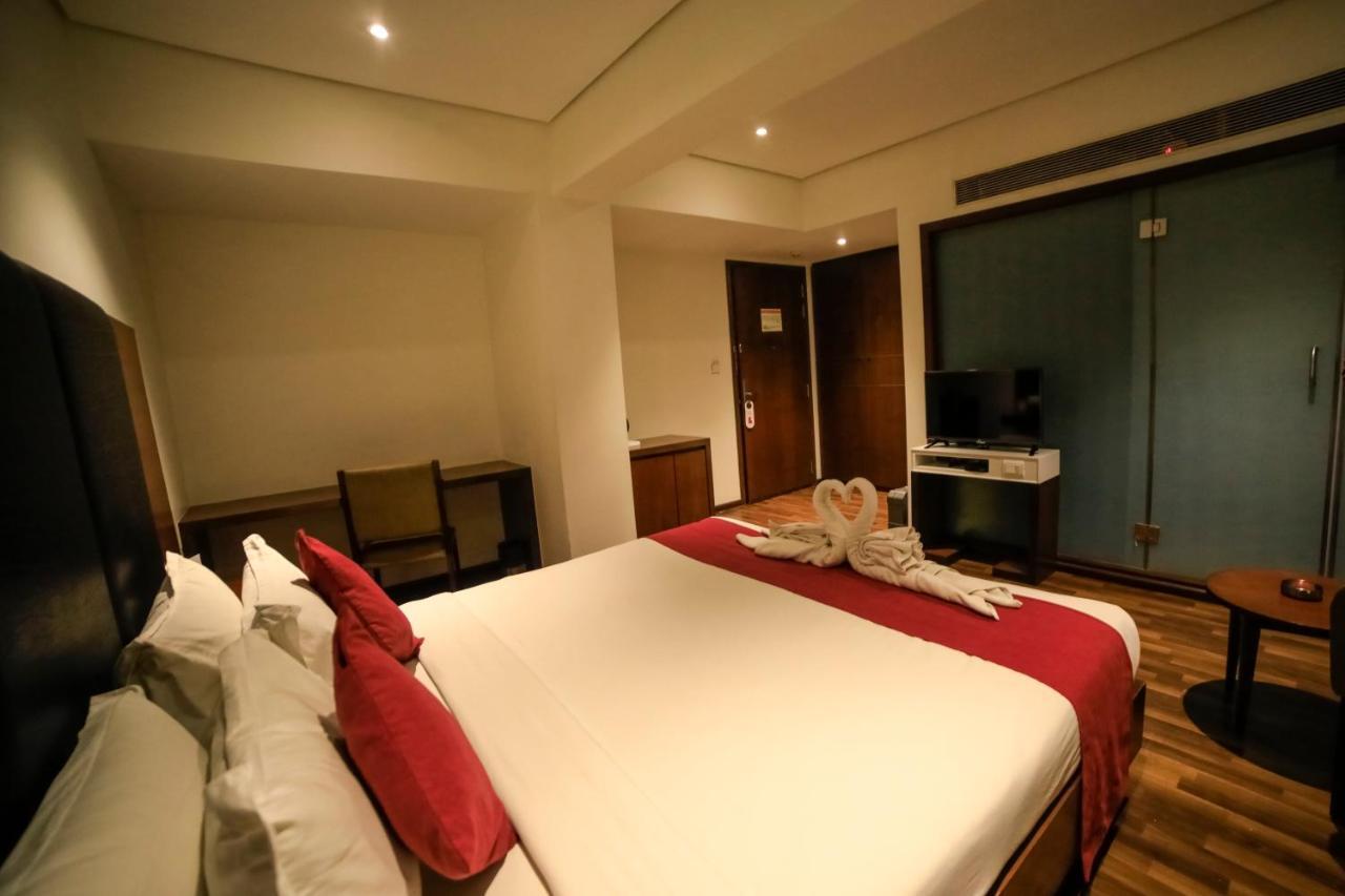 Hotel German Palace Near To Airport Gandhinagar Dış mekan fotoğraf